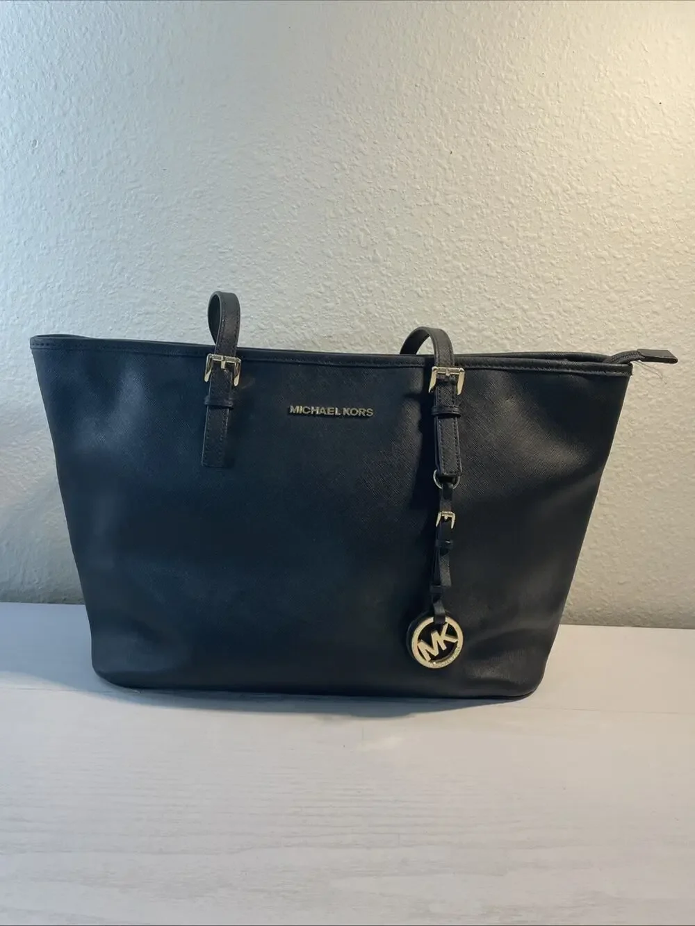 Michael Kors Saffiano Black Tote Bag Purse Carry-all Travel Bag